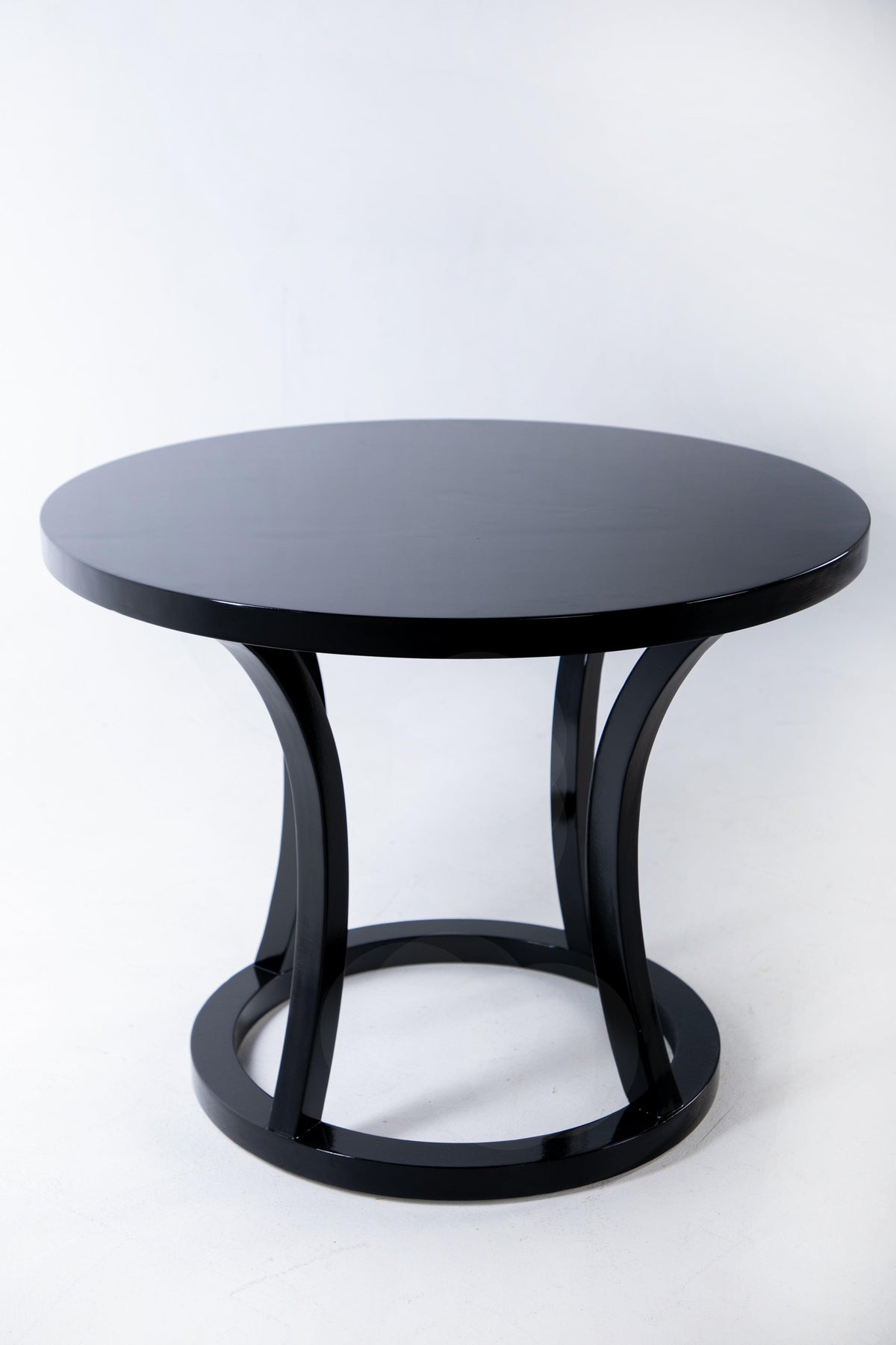 Ebony Curve black side table - HomeAfford